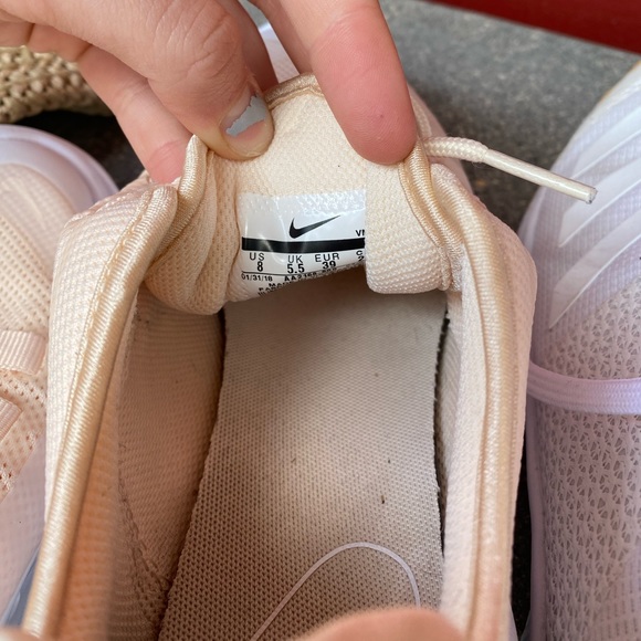 Nike Air Max Axis - Picture 5 of 8